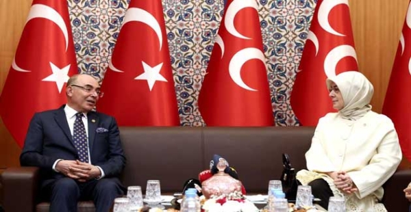 ​MELİHA AKYOL AK PARTİ ADINA BAYRAMLAŞTI