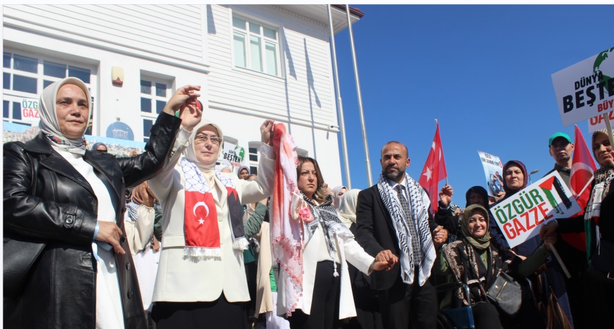 Kadınlardan Gazze İçin Sessiz Çığlık Zinciri