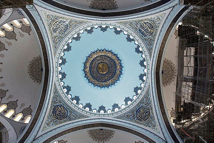Çamlıca Camii’nde Saklı Müze: Ziyaretçileri Büyüleyen Gizli Hazine!