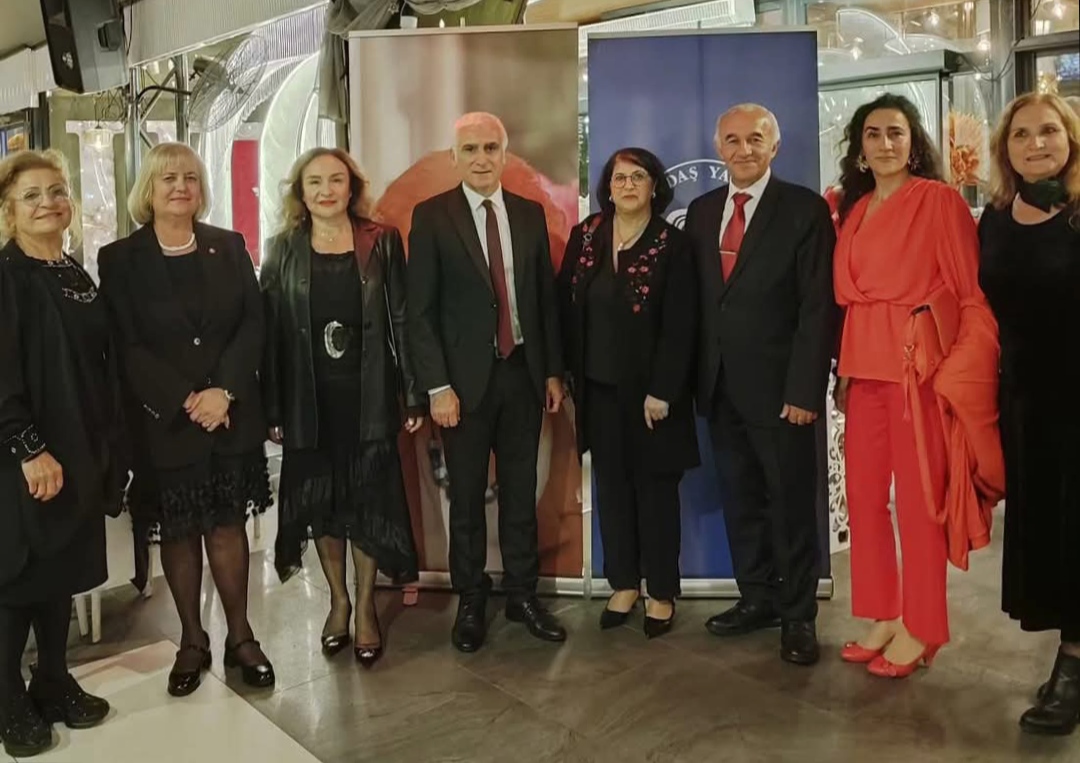 CHP’DE KALDI, YENİ PARTİLİLERİN MASASINDA YERİNİ ALDI!